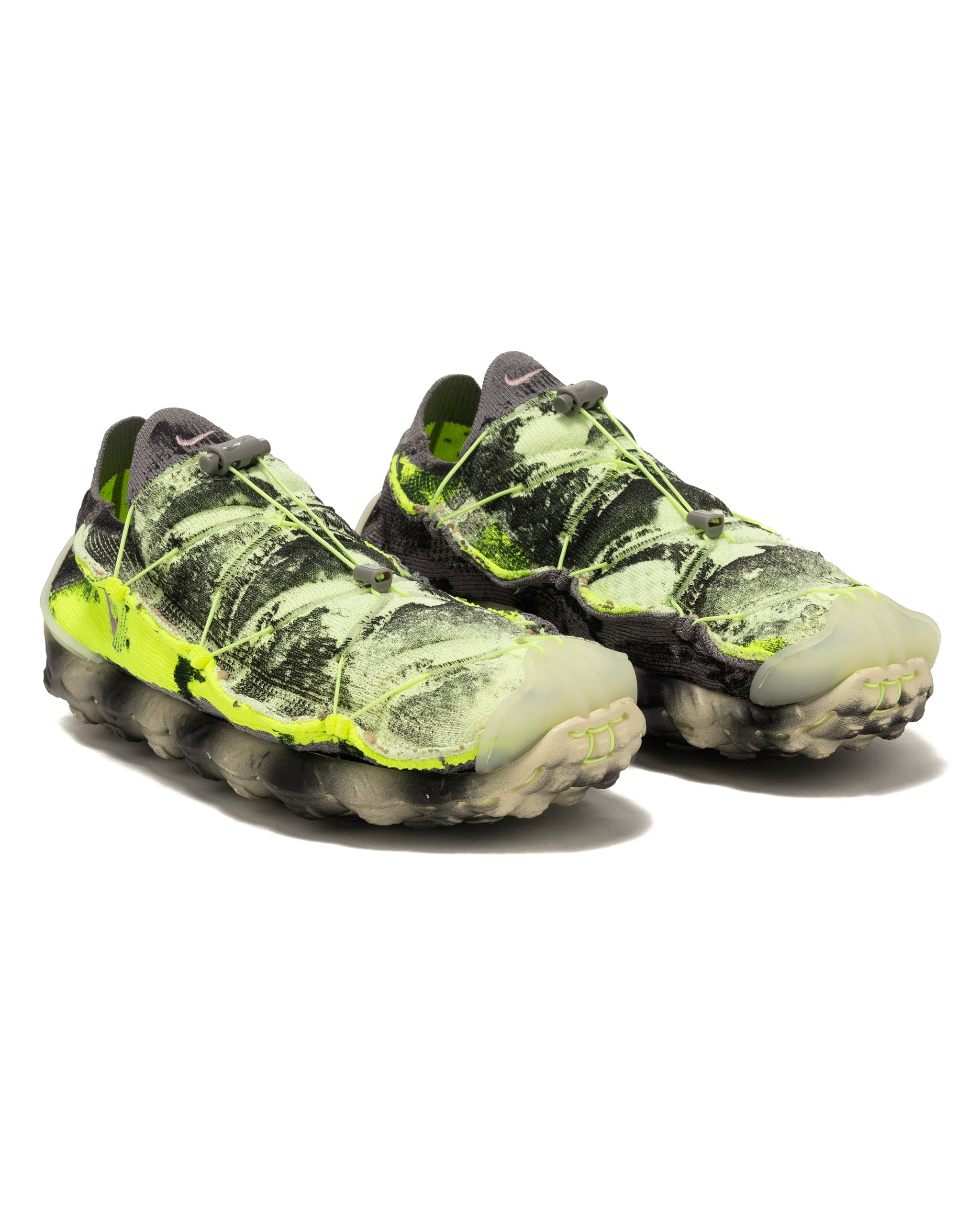 Sneakers Release – Nike Dunk Low Retro “Midas Gold/Tough Red/White”  Men’s Shoe Launching 2/18