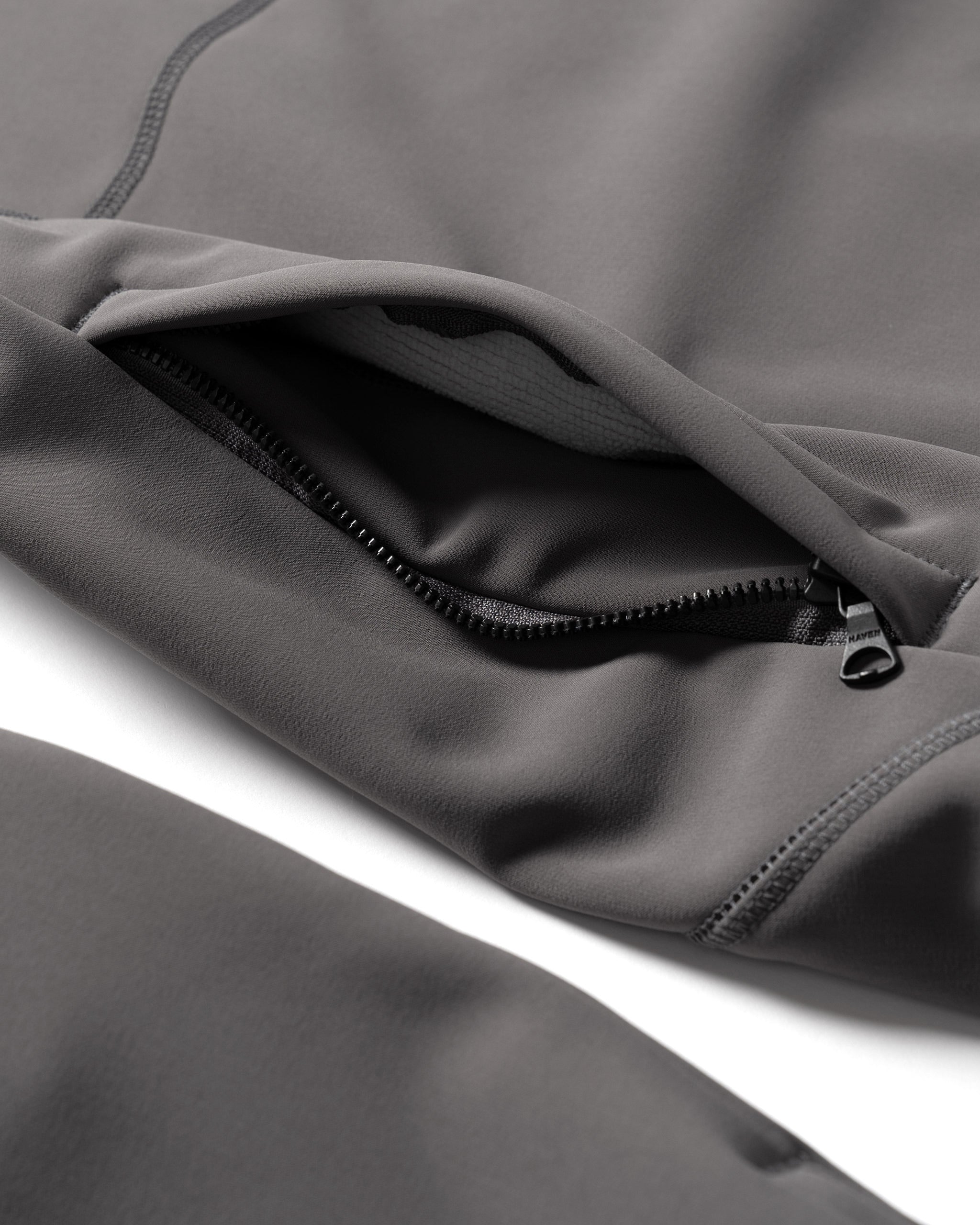 Strata Liner - GORE-TEX INFINIUM™ WINDSTOPPER® 3L Nylon Elastane Softshell  Pumice