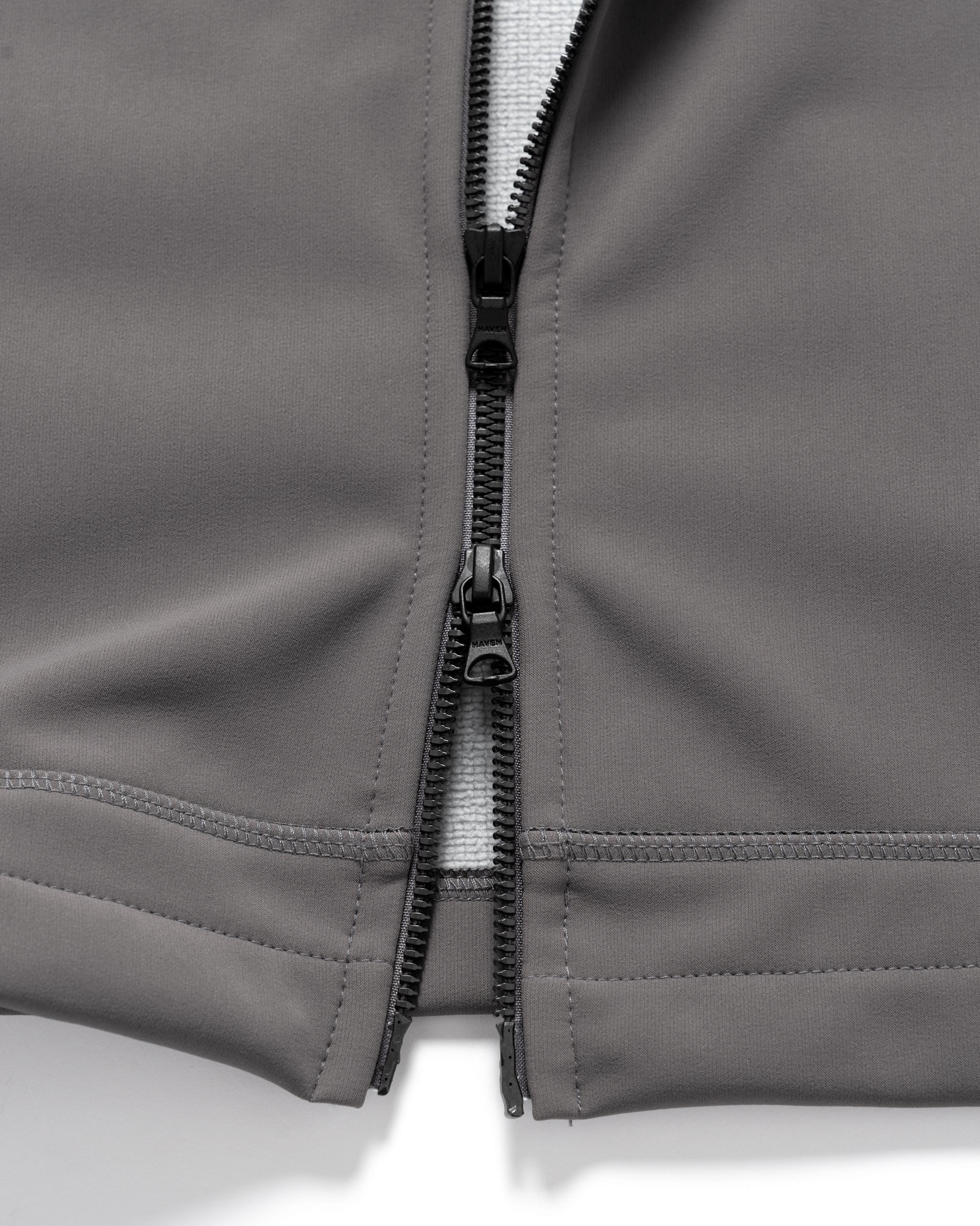 Strata Liner - GORE-TEX INFINIUM™ WINDSTOPPER® 3L Nylon Elastane ...