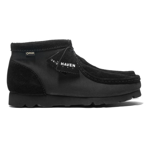 clarks wallabee boots black