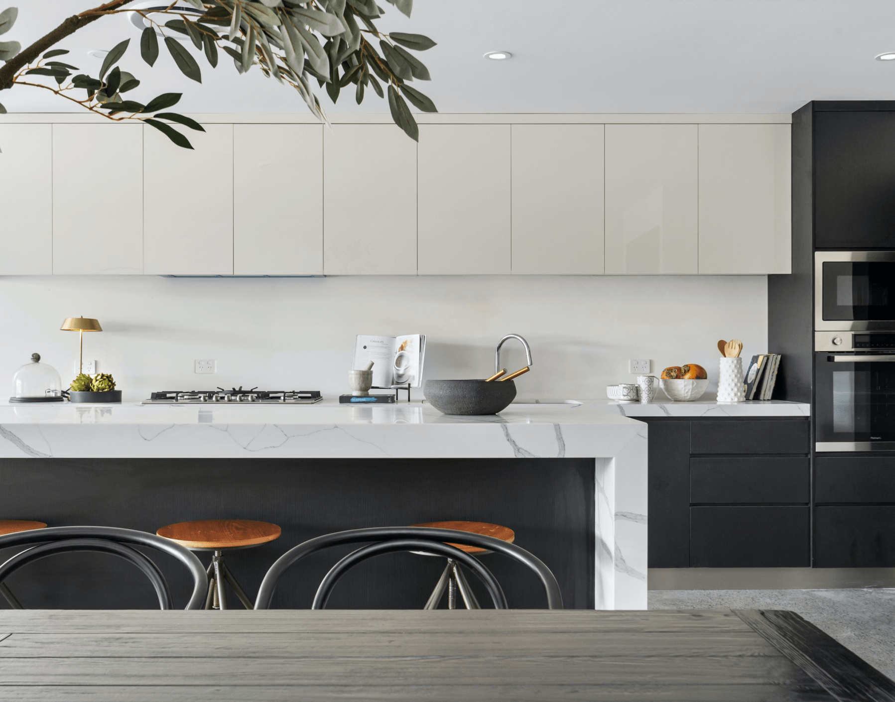 contemporary kitchen in high contrast colour palette min
