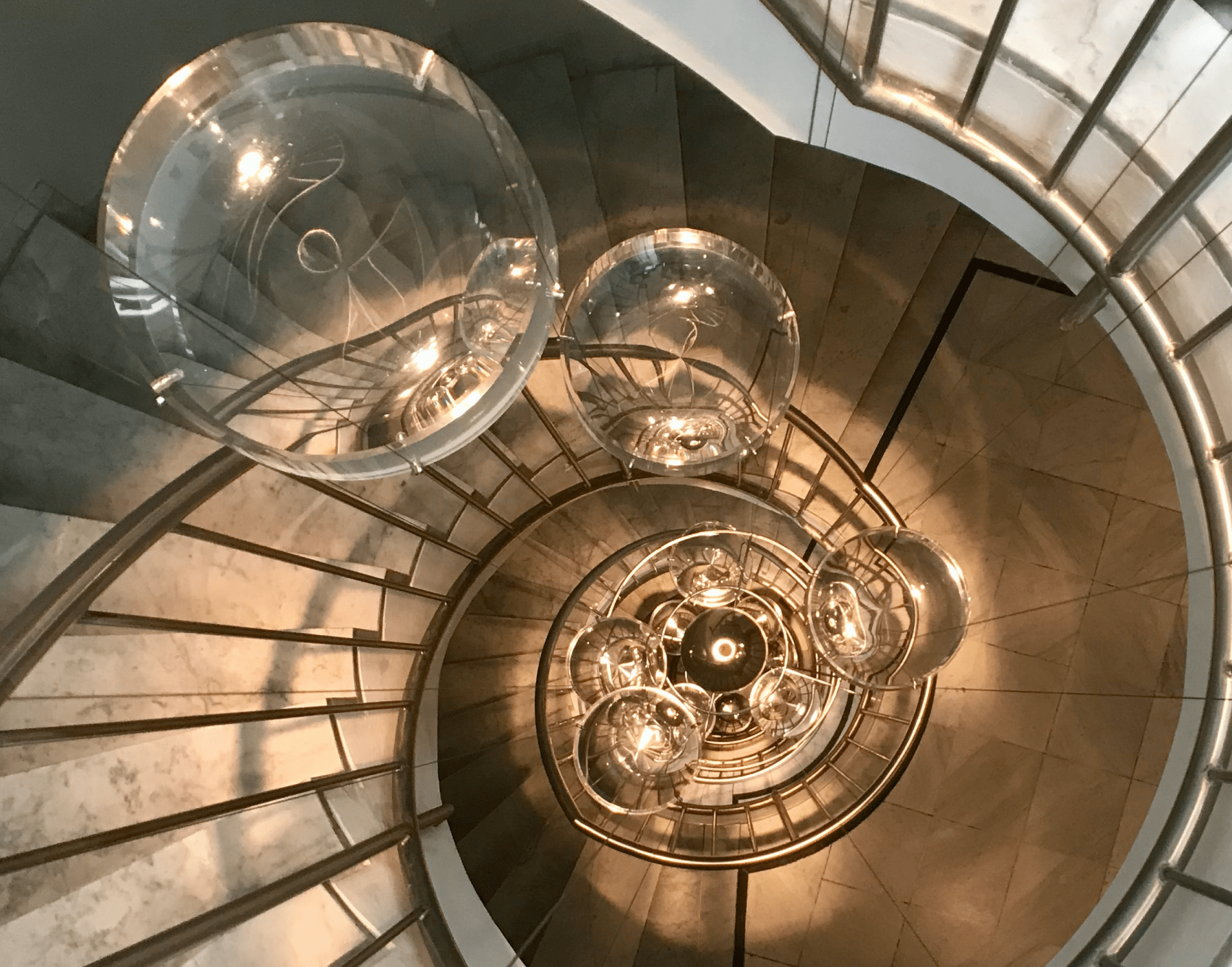 pendant stairwell lighting