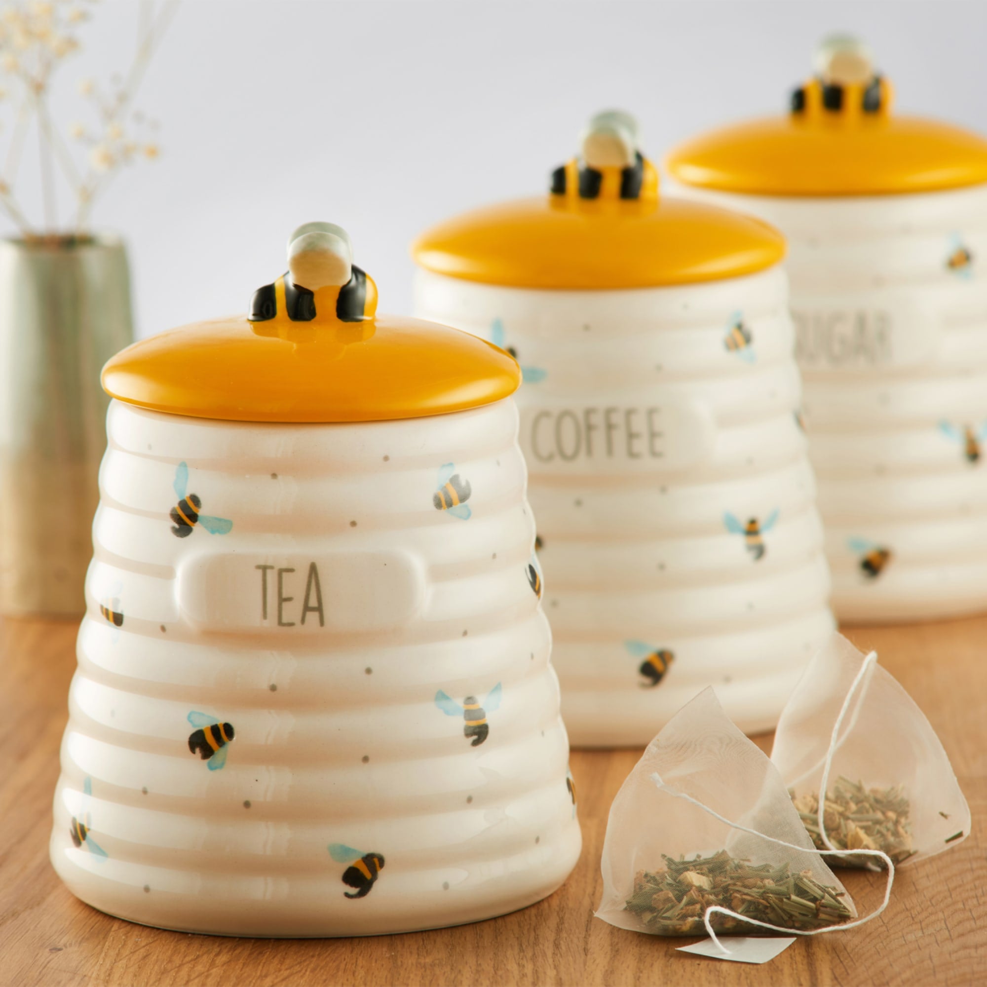 Price & Kensington Sweet Bee Tea Storage Jar (700ml)