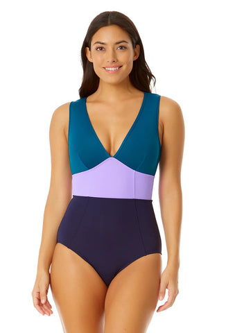 Best Swimsuits for Small Bust