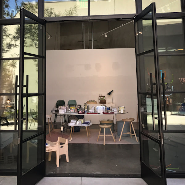 Glass Pop-Up Shop Design