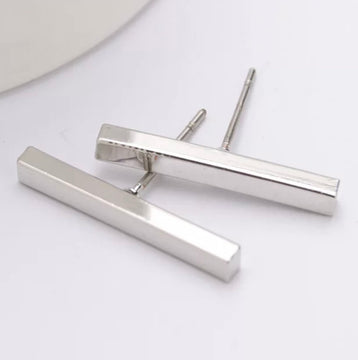 Silver bar earrings