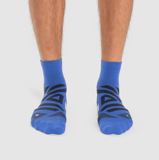 Socks: Performance Mid Socks