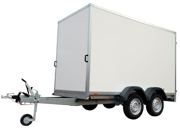 Image of a white trailer.