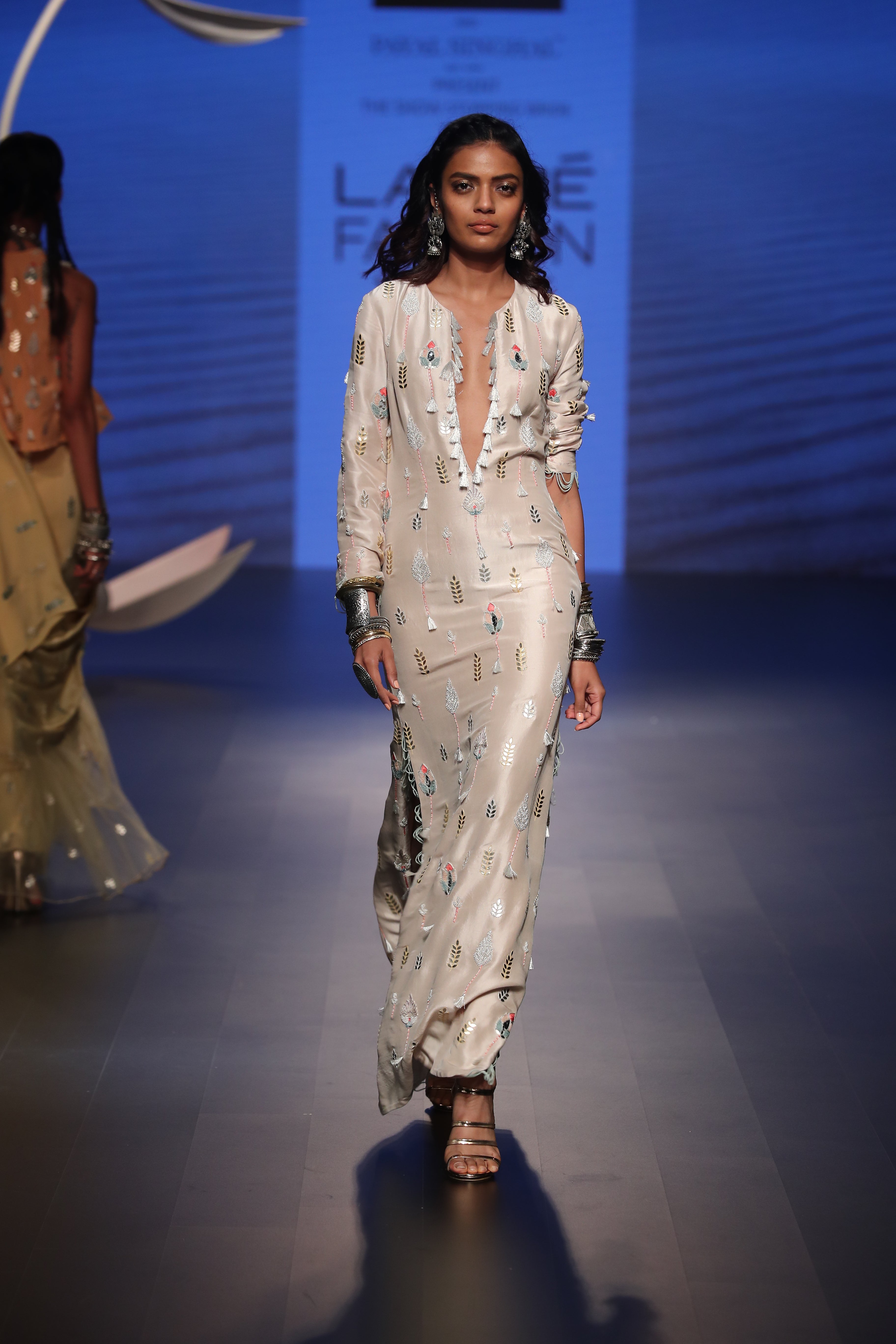 Payal Singhal Beyza Kaftaan