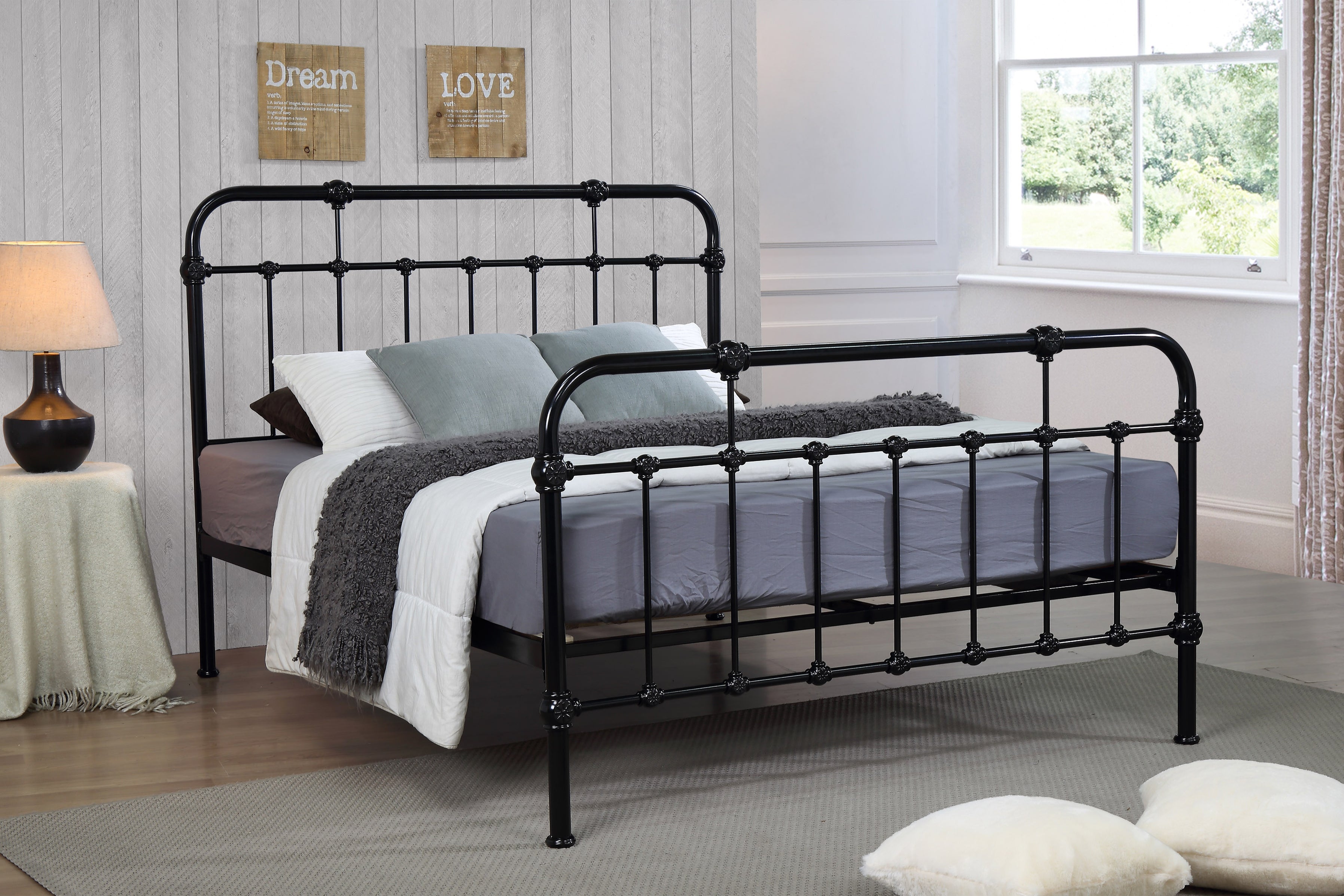metal double bed with mattress        <h3 class=