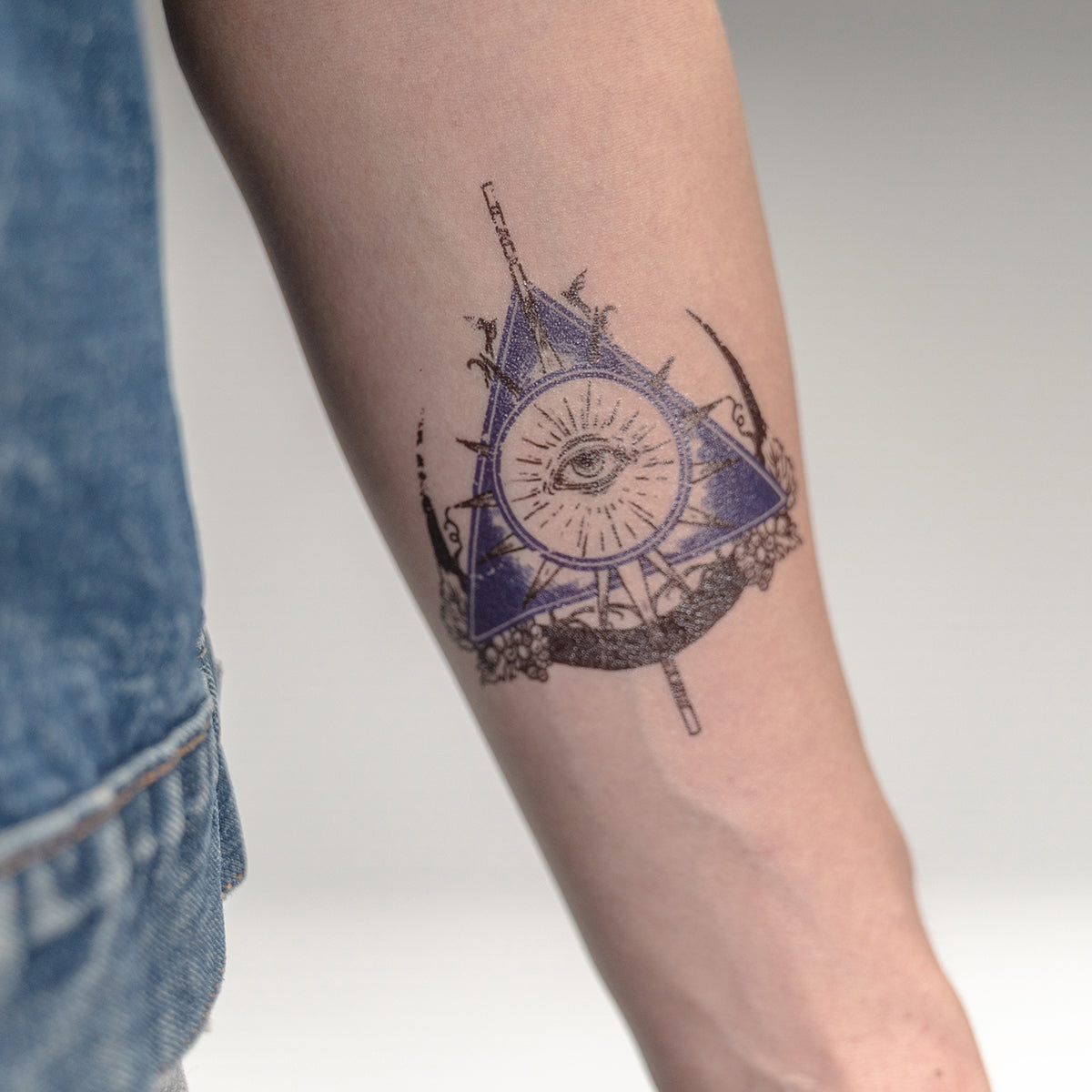 12 Best Lion  Compass Tattoo Designs  PetPress