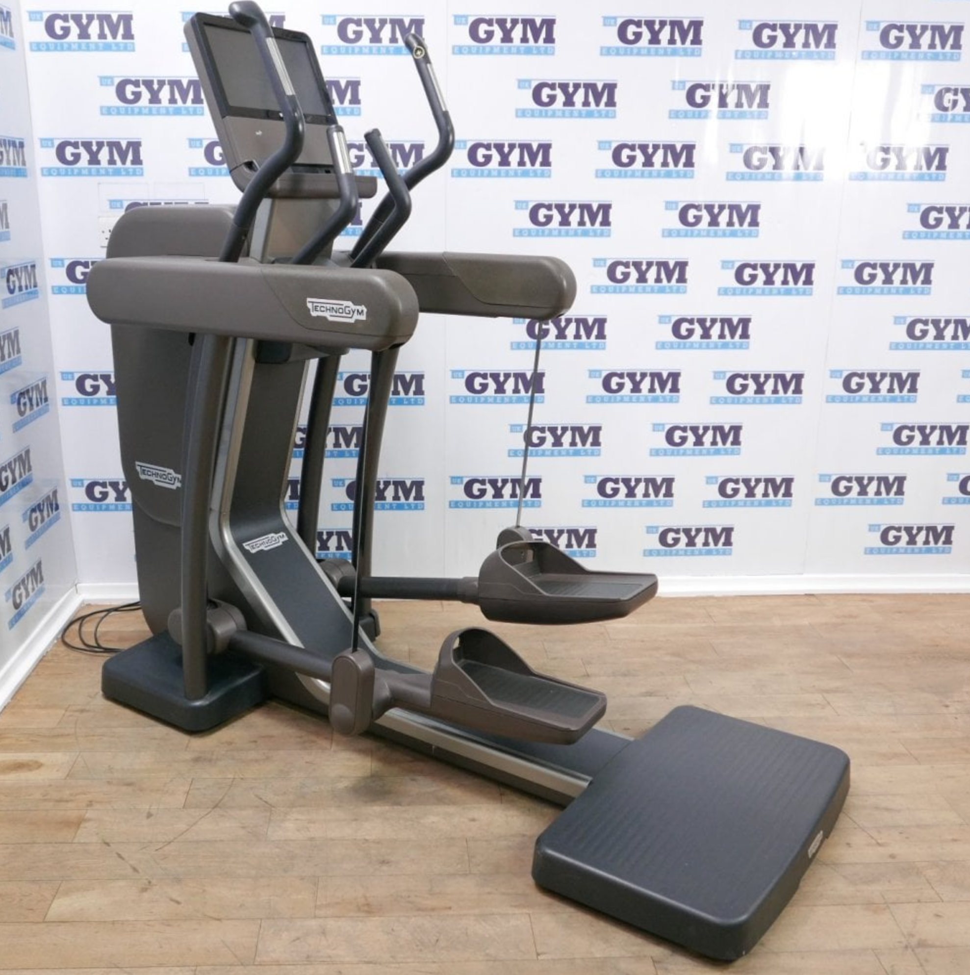 Refurbished TECHNOGYM Artis Unity Vario