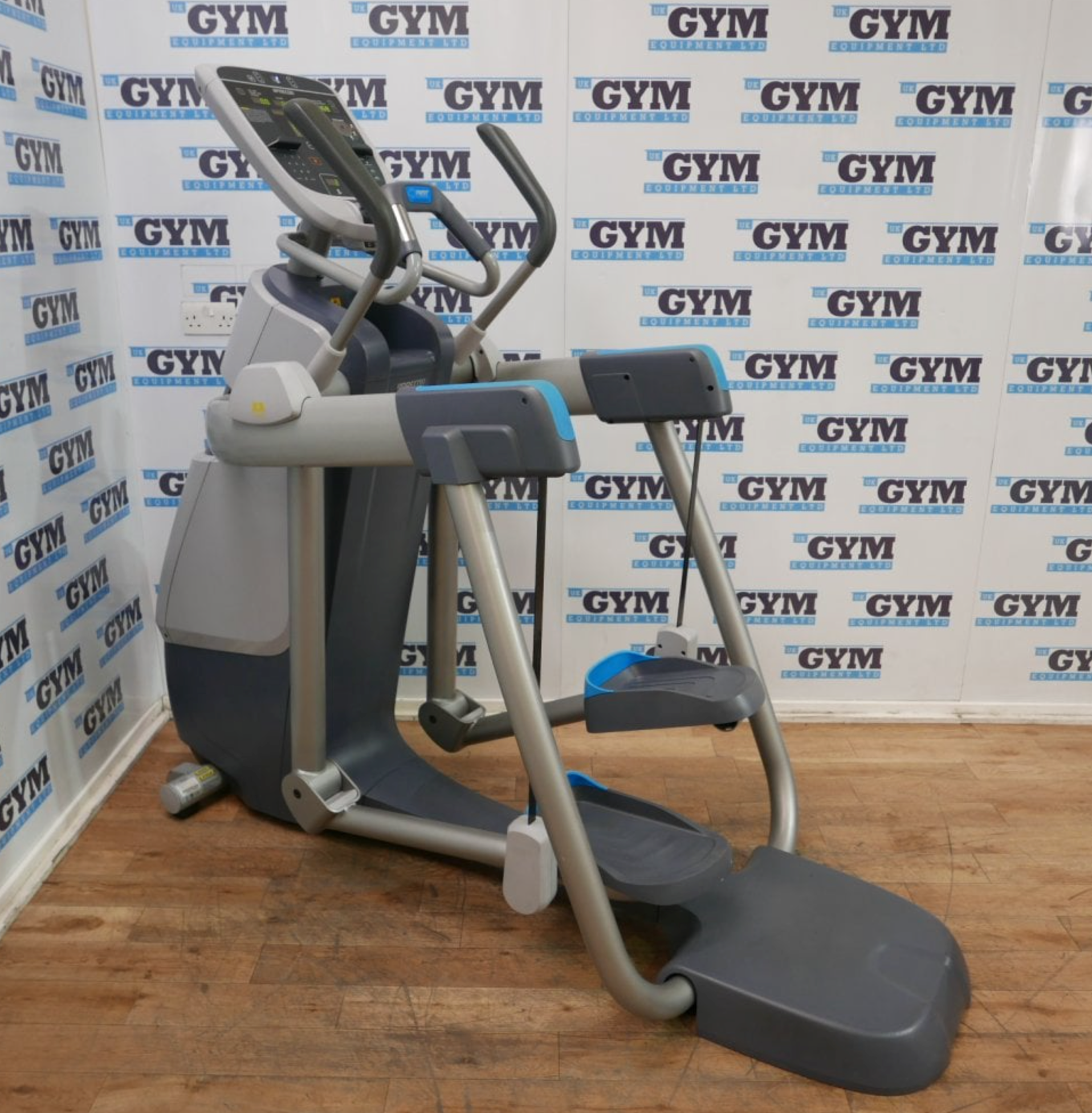 Refurbished Precor AMT 835 Openstride Crosstrainer