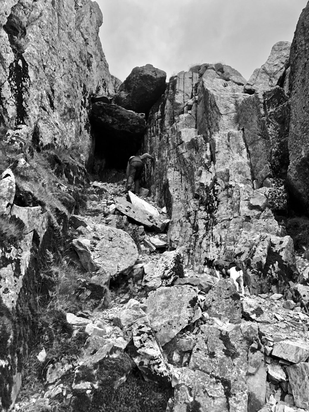 Chockstone on Crinkle Crags