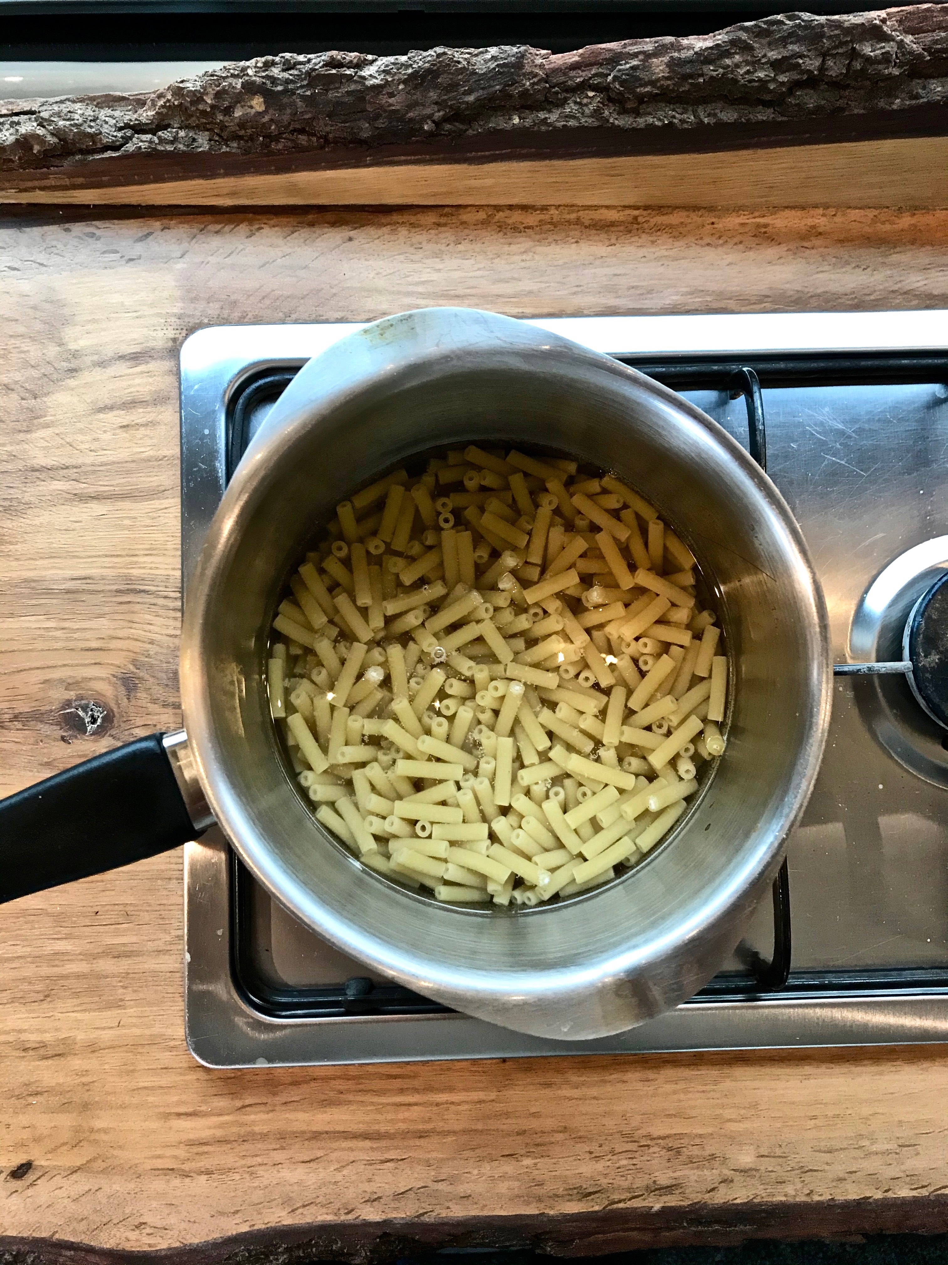 How to make macaroni cheese