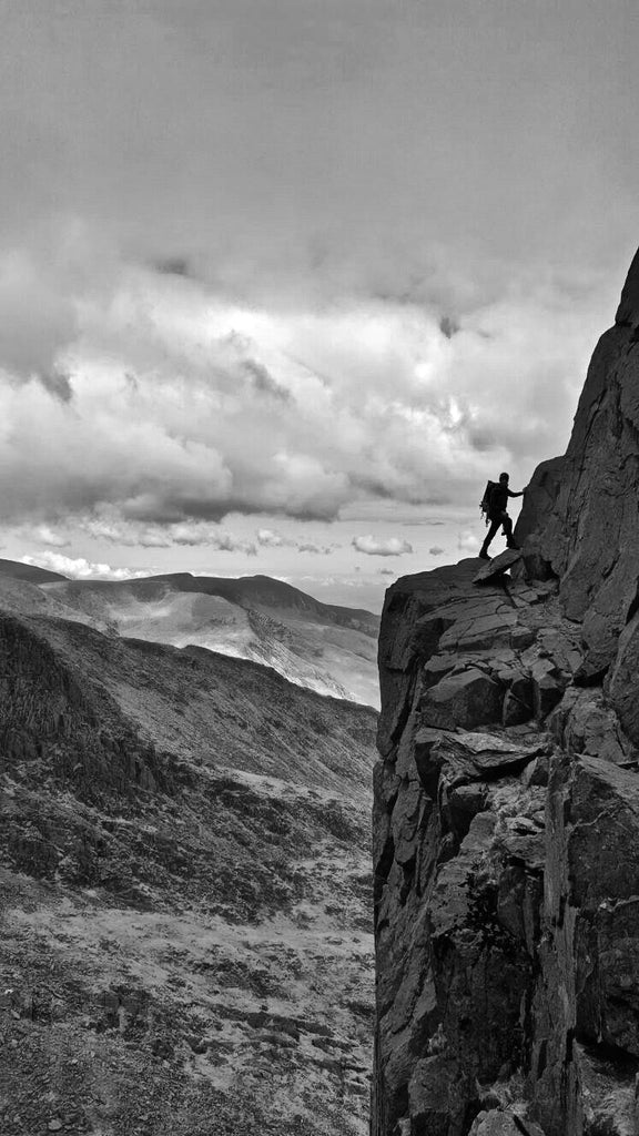 Dolmen ridge scramble 