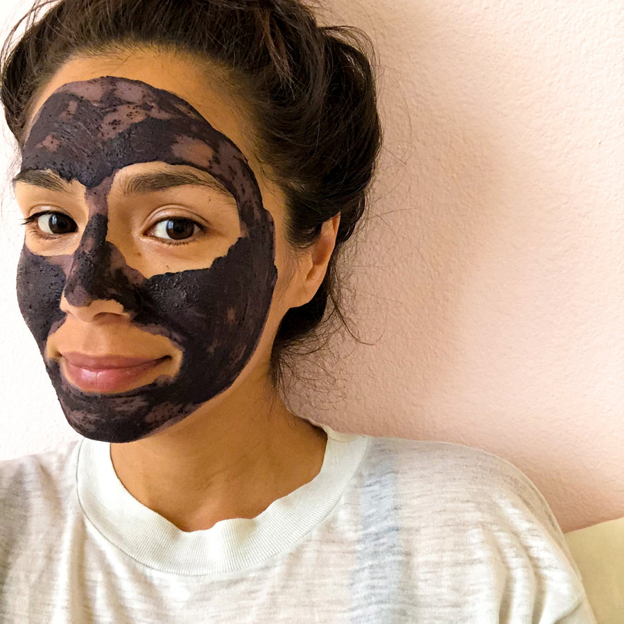 Detoxifying Mud Veil Face Mask