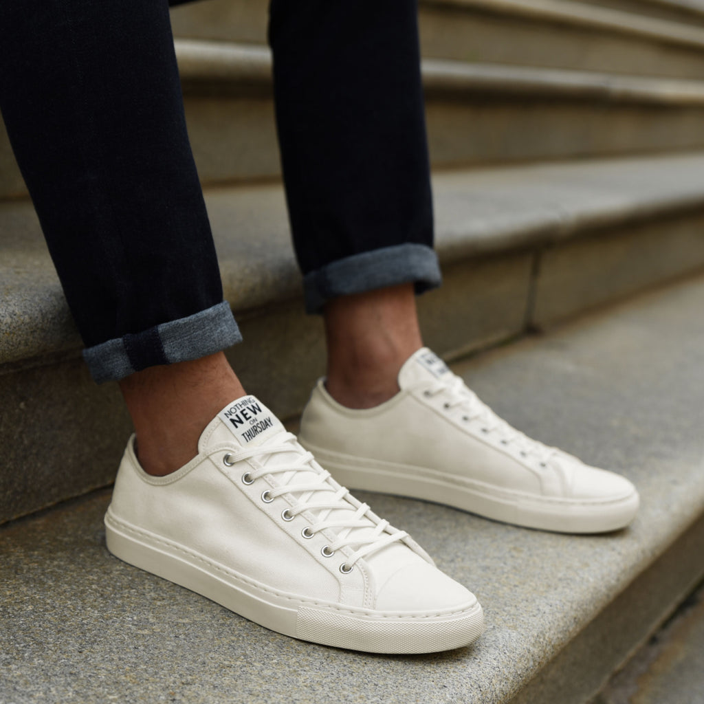 mens white on white sneakers