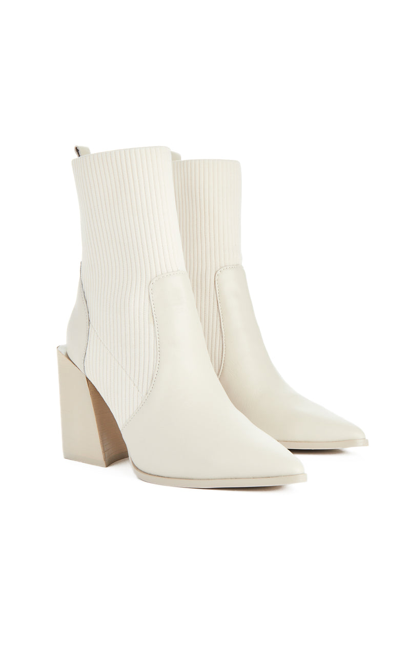 STEVE MADDEN TACKLE BOOTIE – Stores