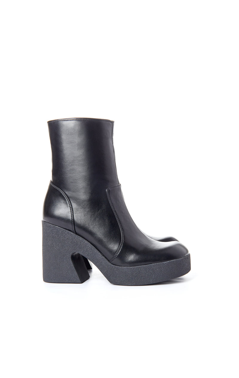 rubber sole platform boots