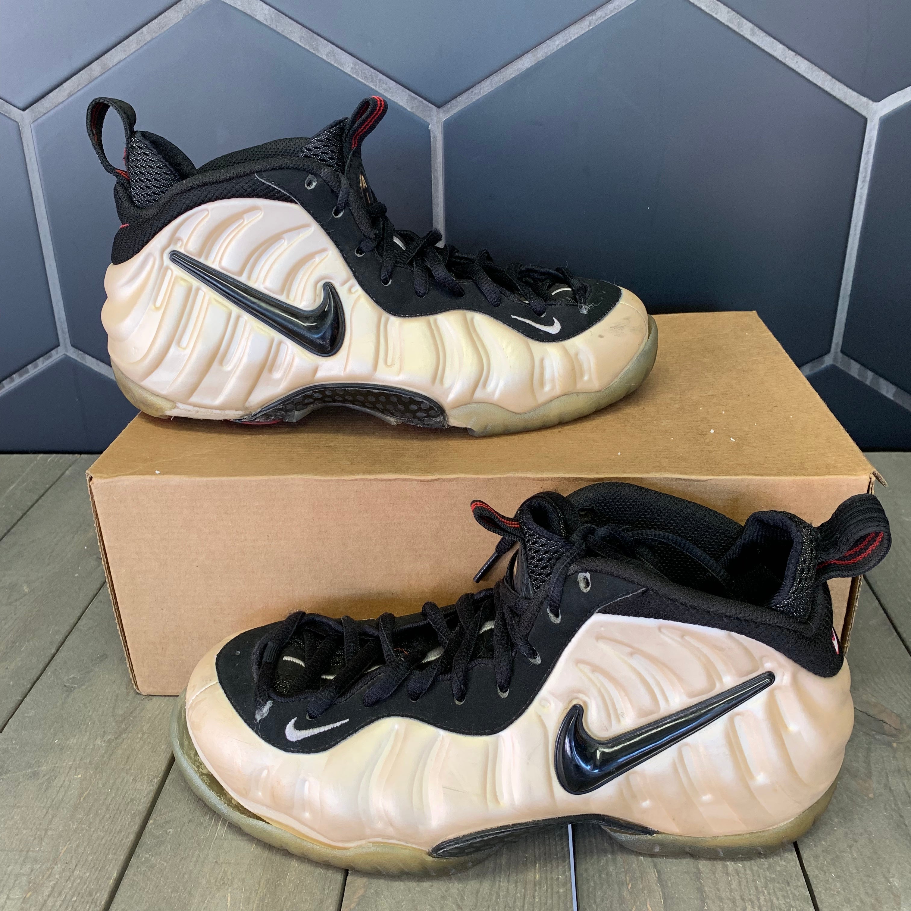 nike air foamposite pro pearl