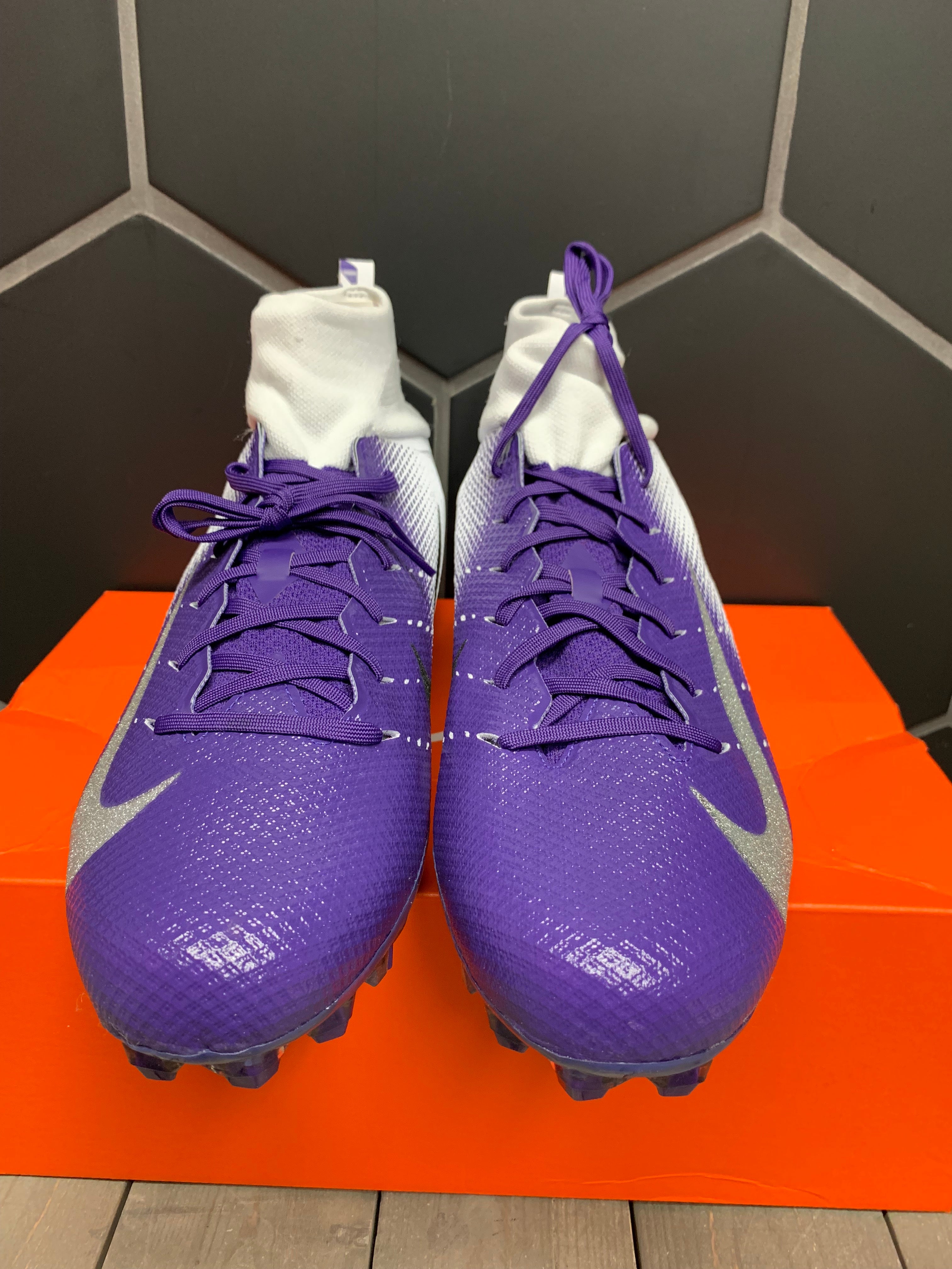 nike purple football cleats