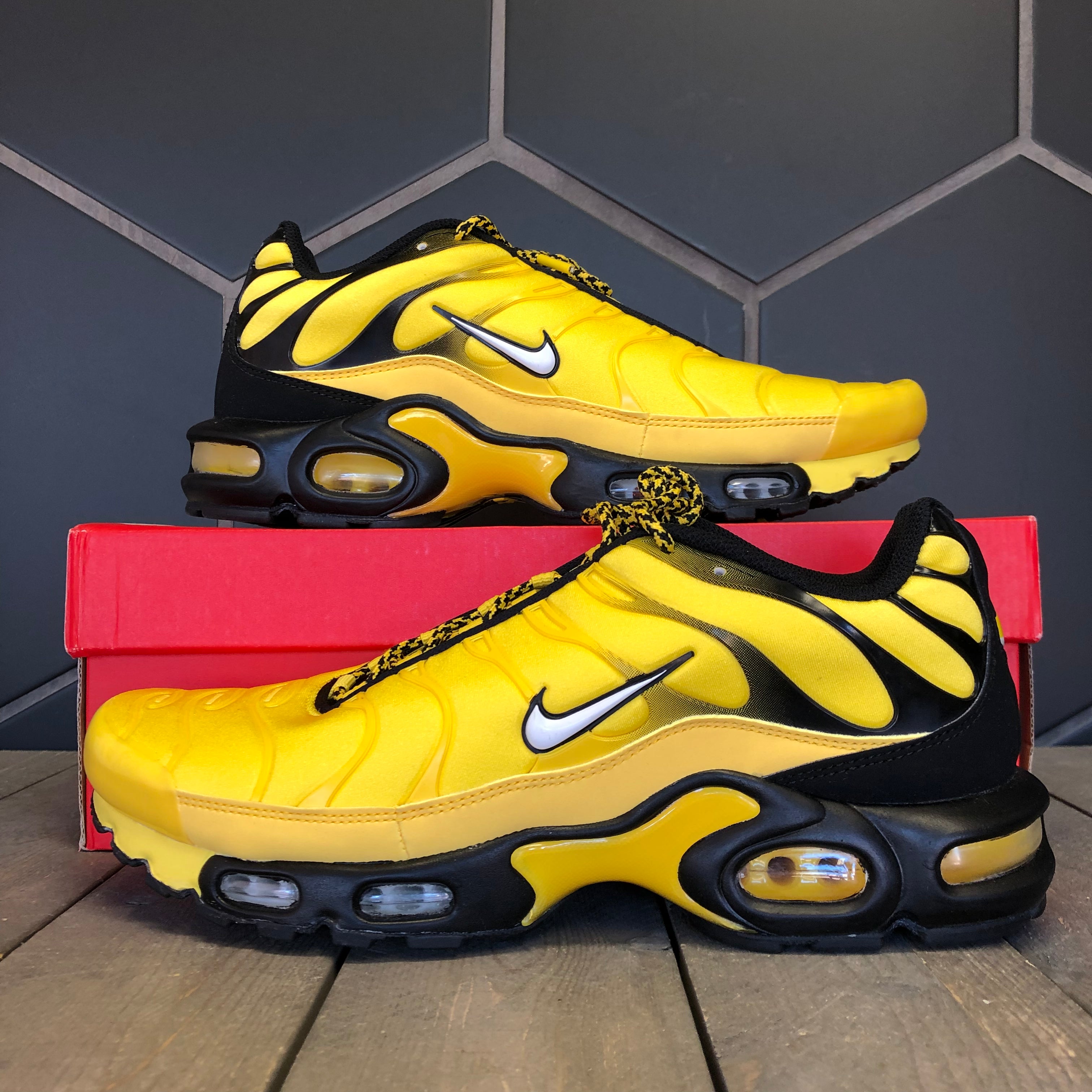 nike air max plus frequency