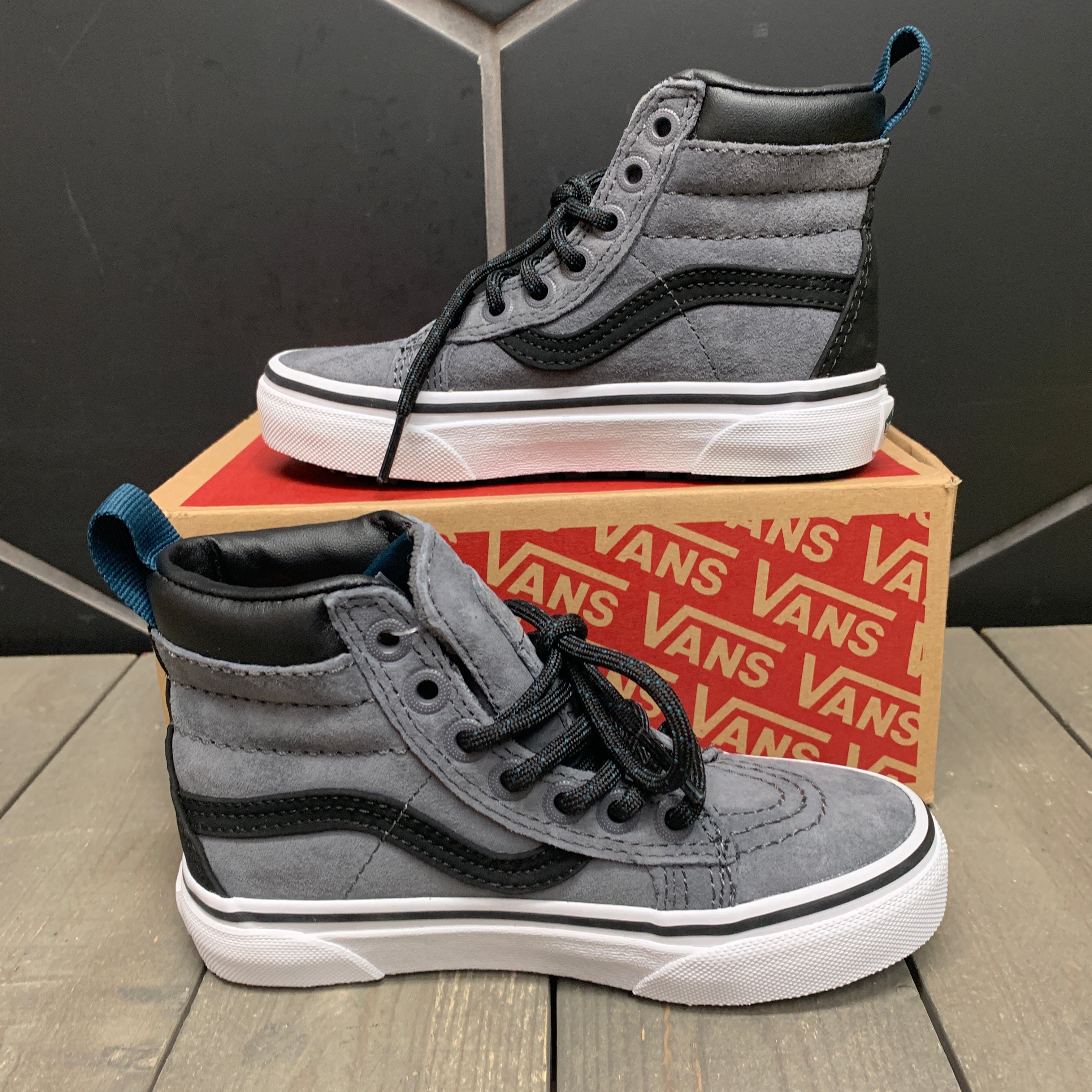 vans sk8 hi mte size 14