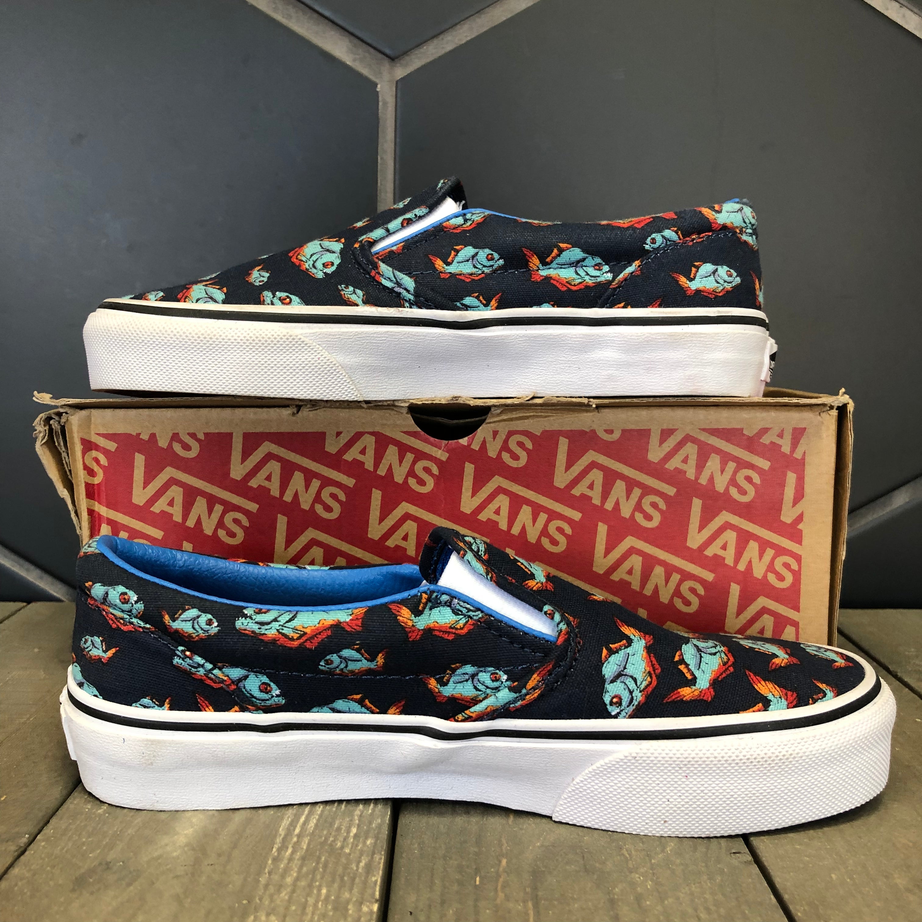 vans slip on size 3