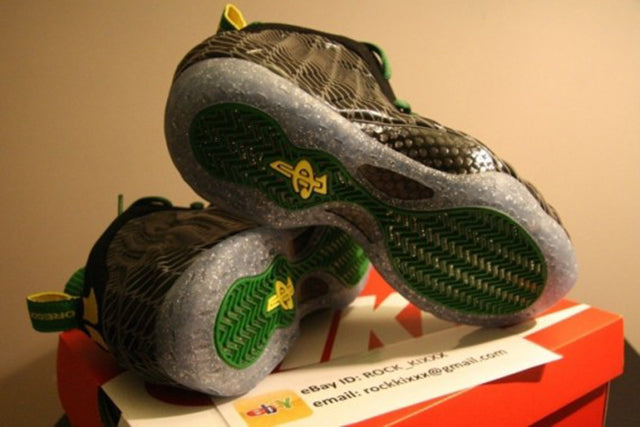 nike-air-foamposite-one-oregon-ducks-on-ebay-05-570x380