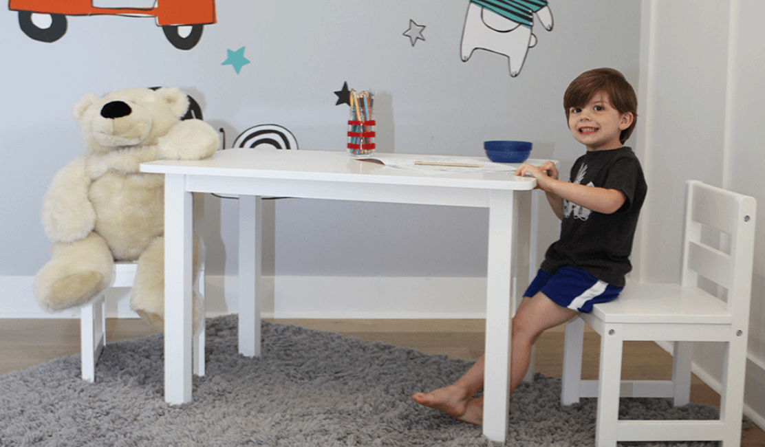 childrens play table with chairs