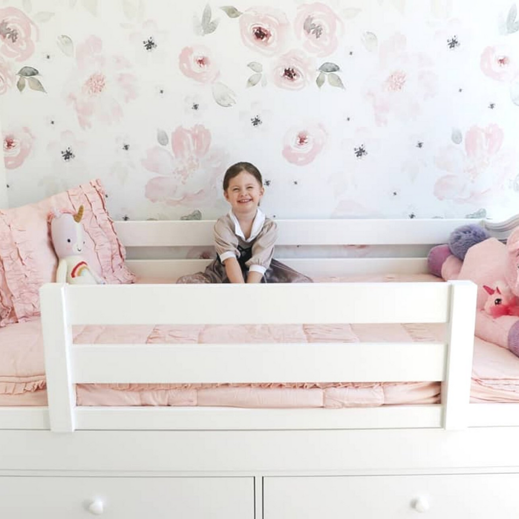 daybed with guardrail for toddler