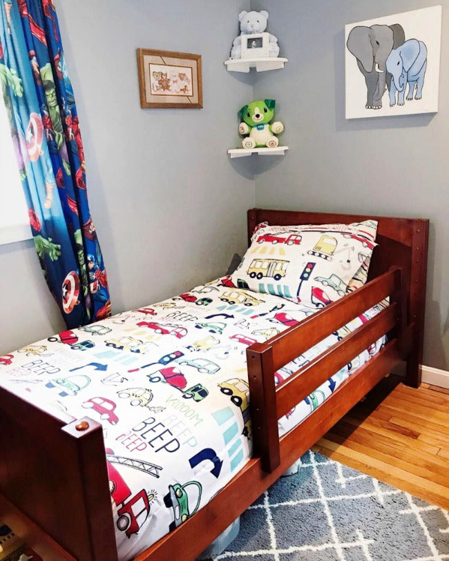 small room with toddler bed