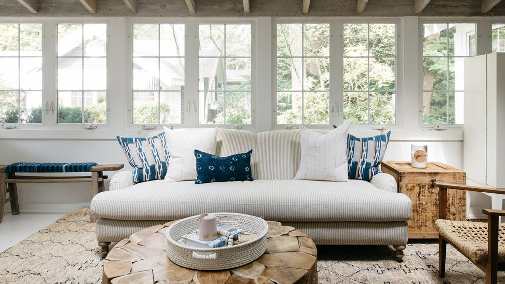 How to Mix and Match Throw Pillows Like a Pro