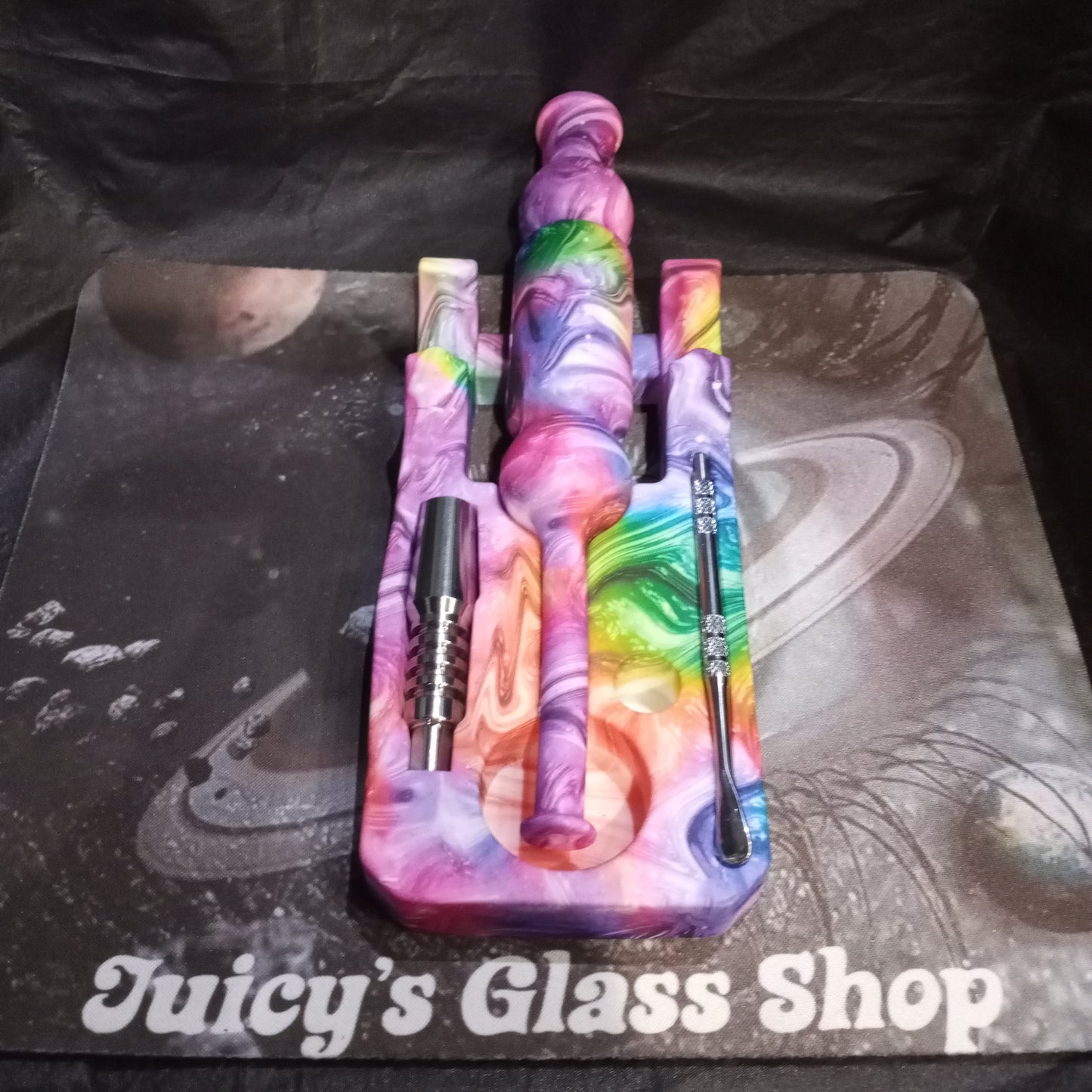 Silicone Rainbow Swirl Nectar With Stand