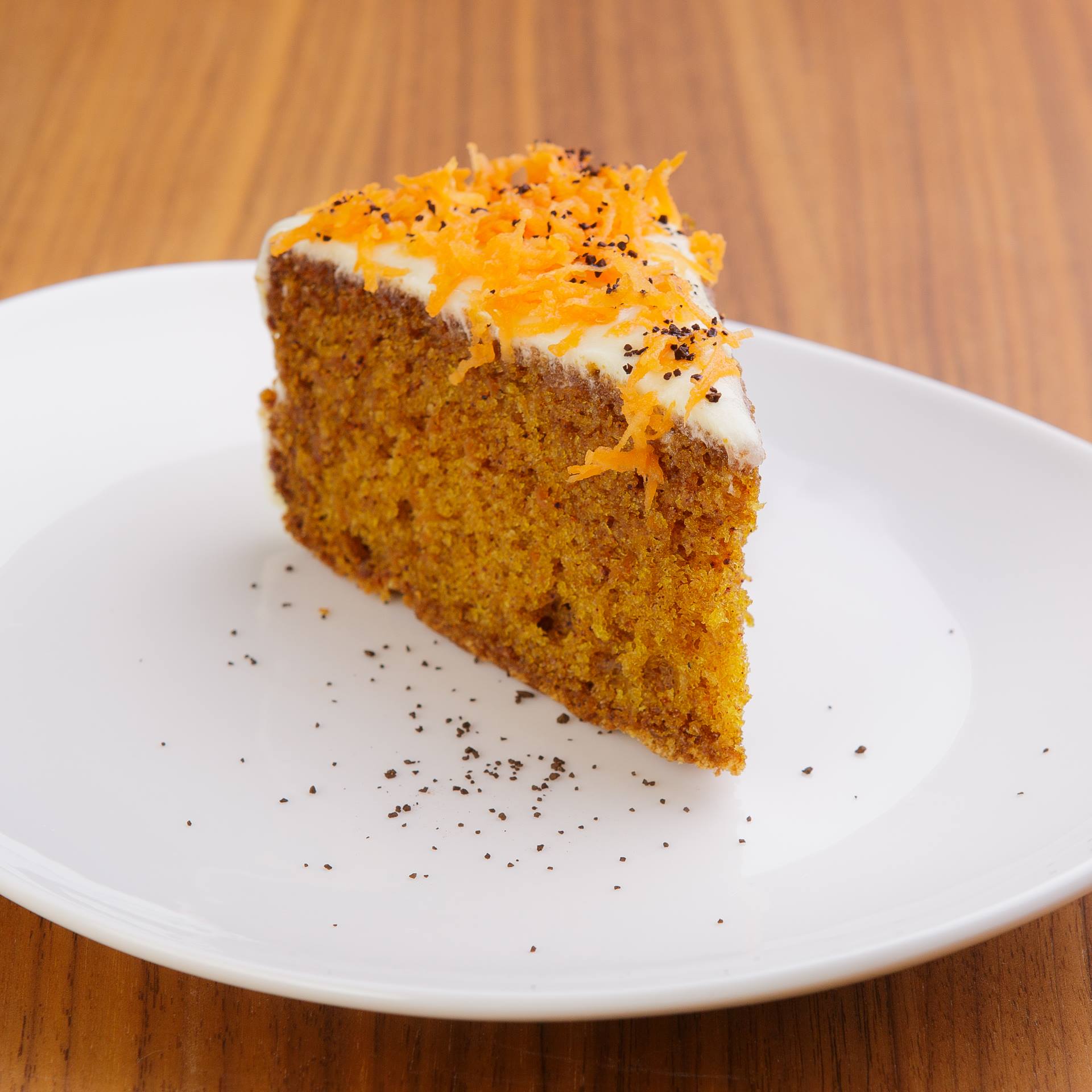 Carrot Cake with liquorice and pear cognac - recipe