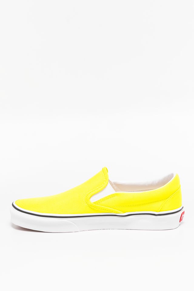 vans classic slip on skate shoes