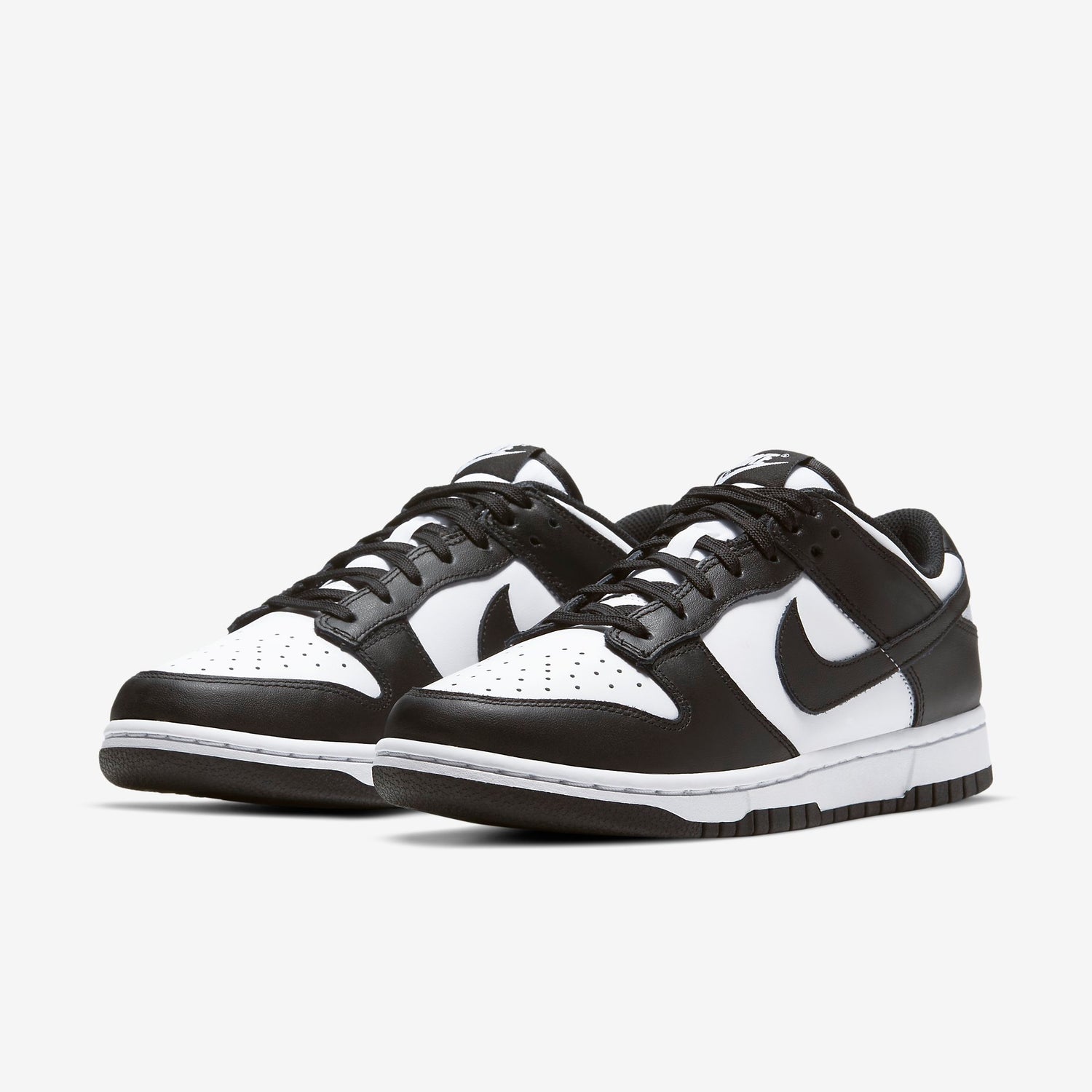 nike wmns dunk low black and white