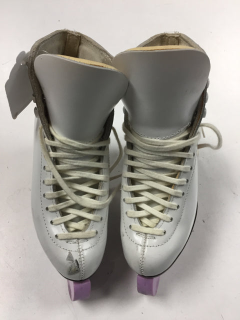 figure skates size 3