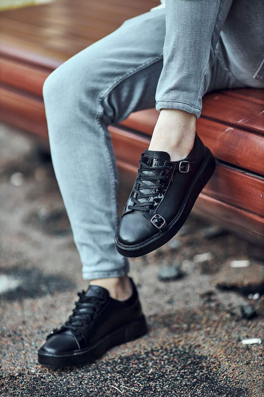 Ultimate Comfort, Unbeatable Style: HolloMen's Black Sneakers