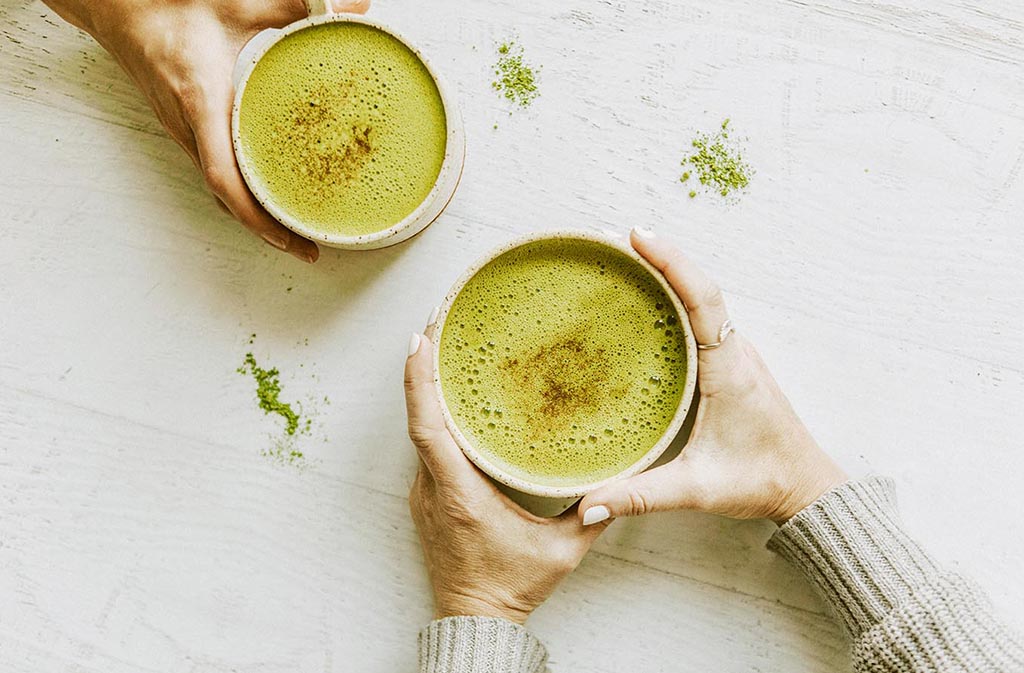 How to Make a Mood-Boosting Keto Matcha Latte with Collagen & MCTs