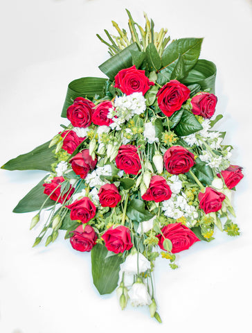 Stretcher bouquet with red roses