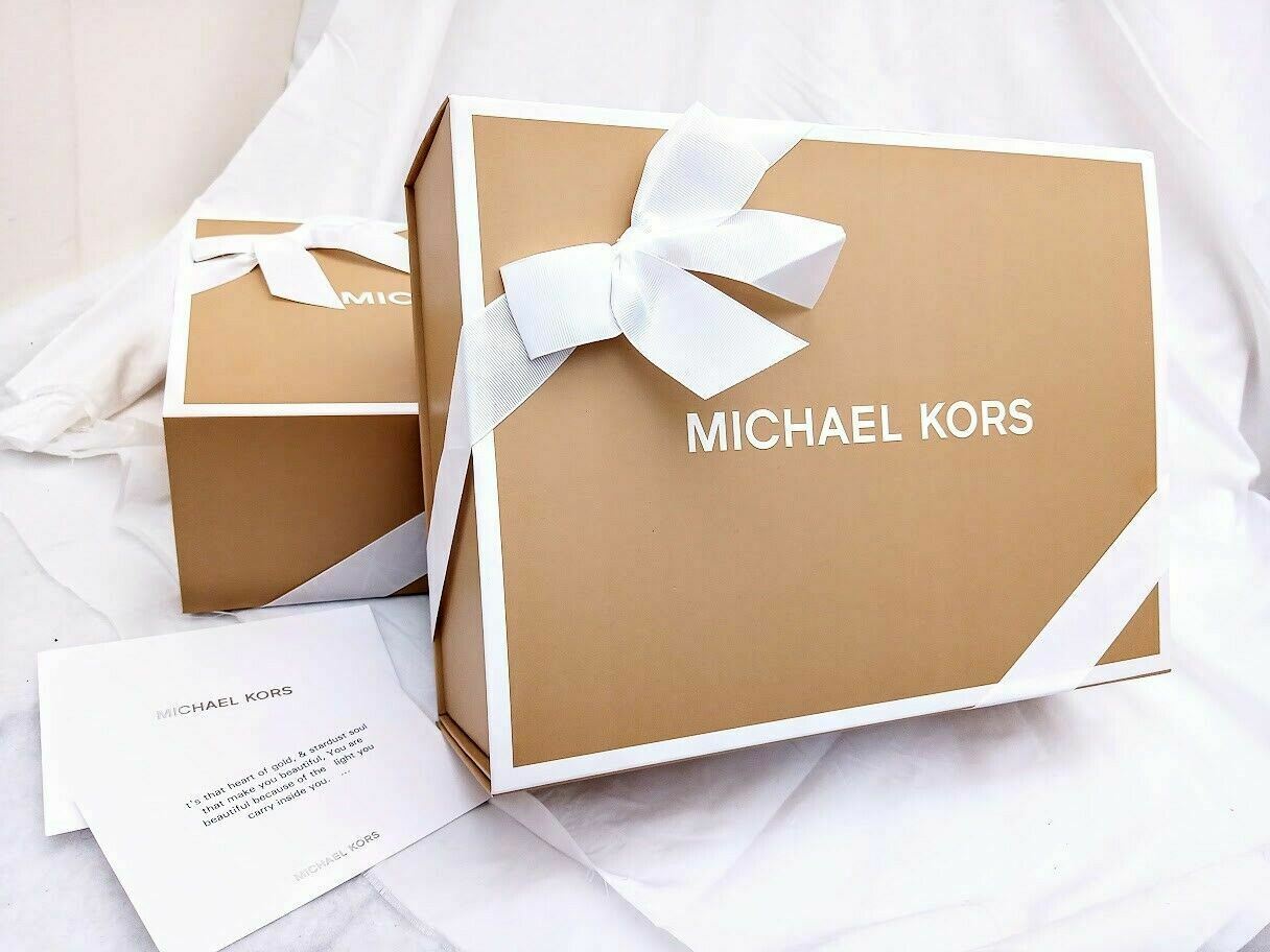 Original Michael Kors gift box for small wallet  Shopee Philippines