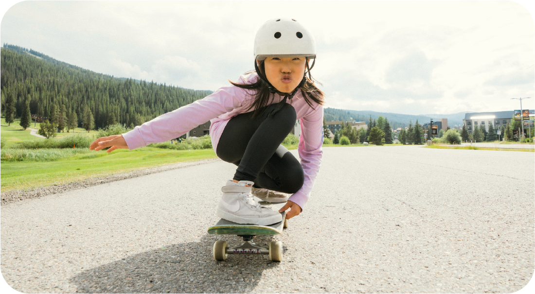 Patti Zhou skateboarding