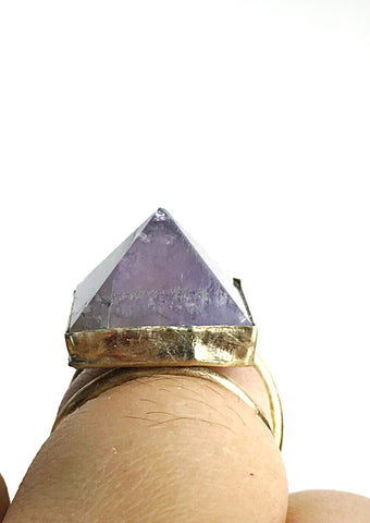 Diosa Pyramid Ring