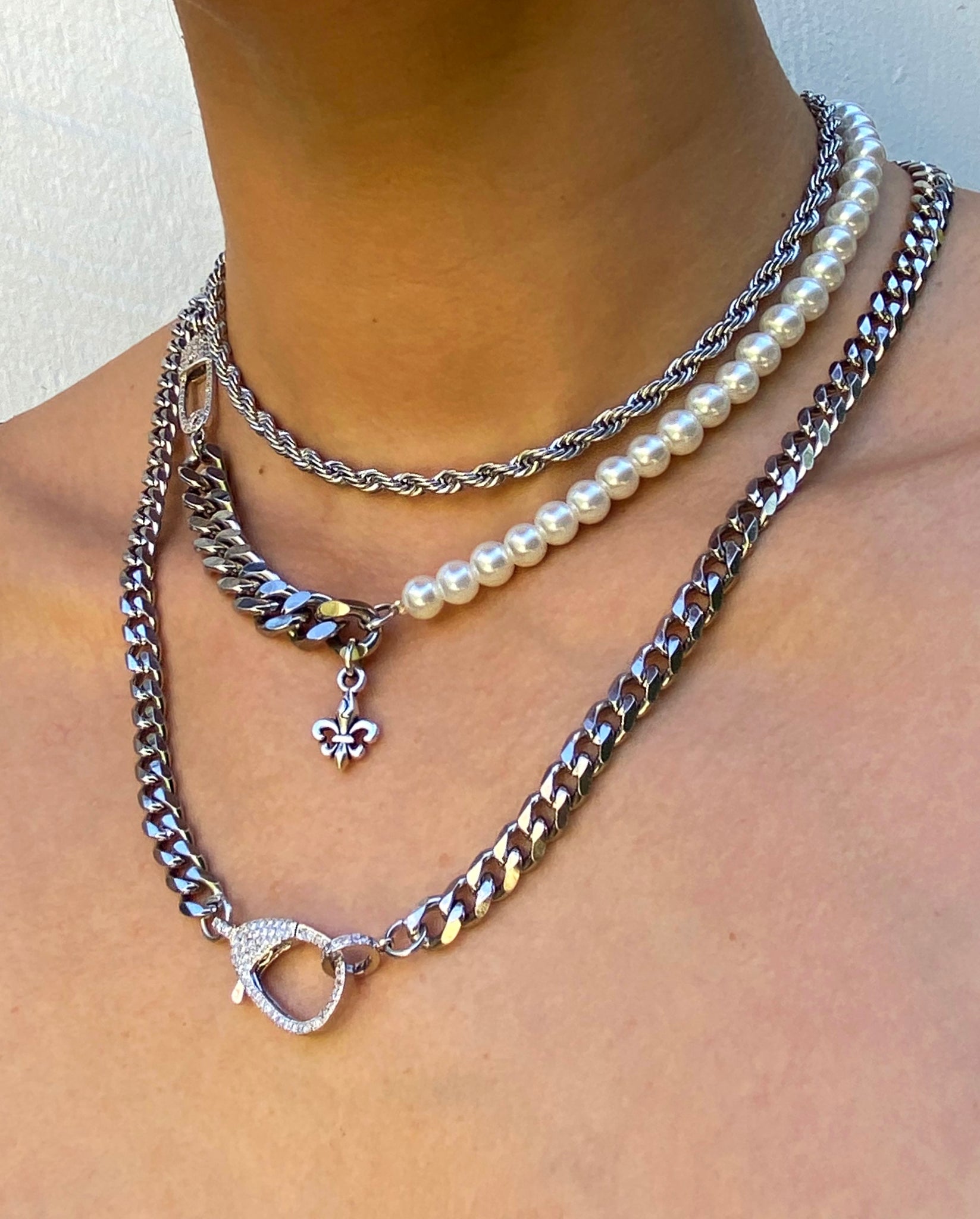 MISBHV Half Baroque Pearl Necklace White | HALO - HALO