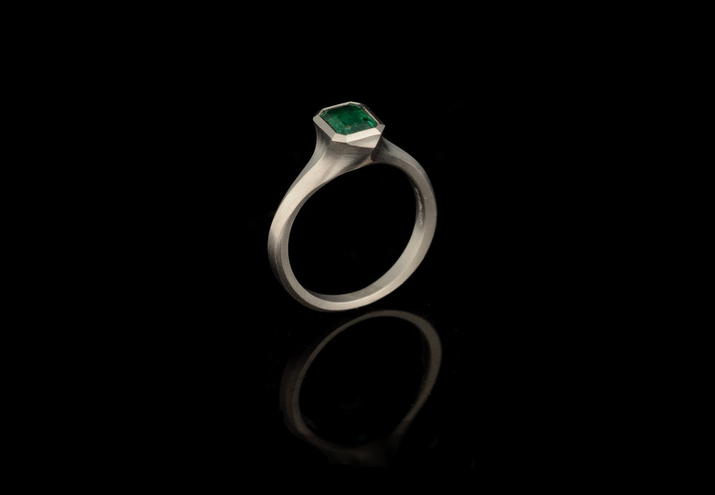 Extraordinary Emerald in Platinum Engagement Ring – McCaul