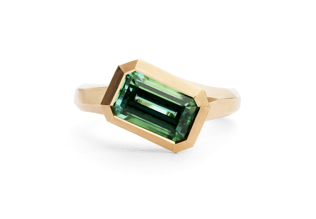 Green Tourmaline 18ct gold arris ring