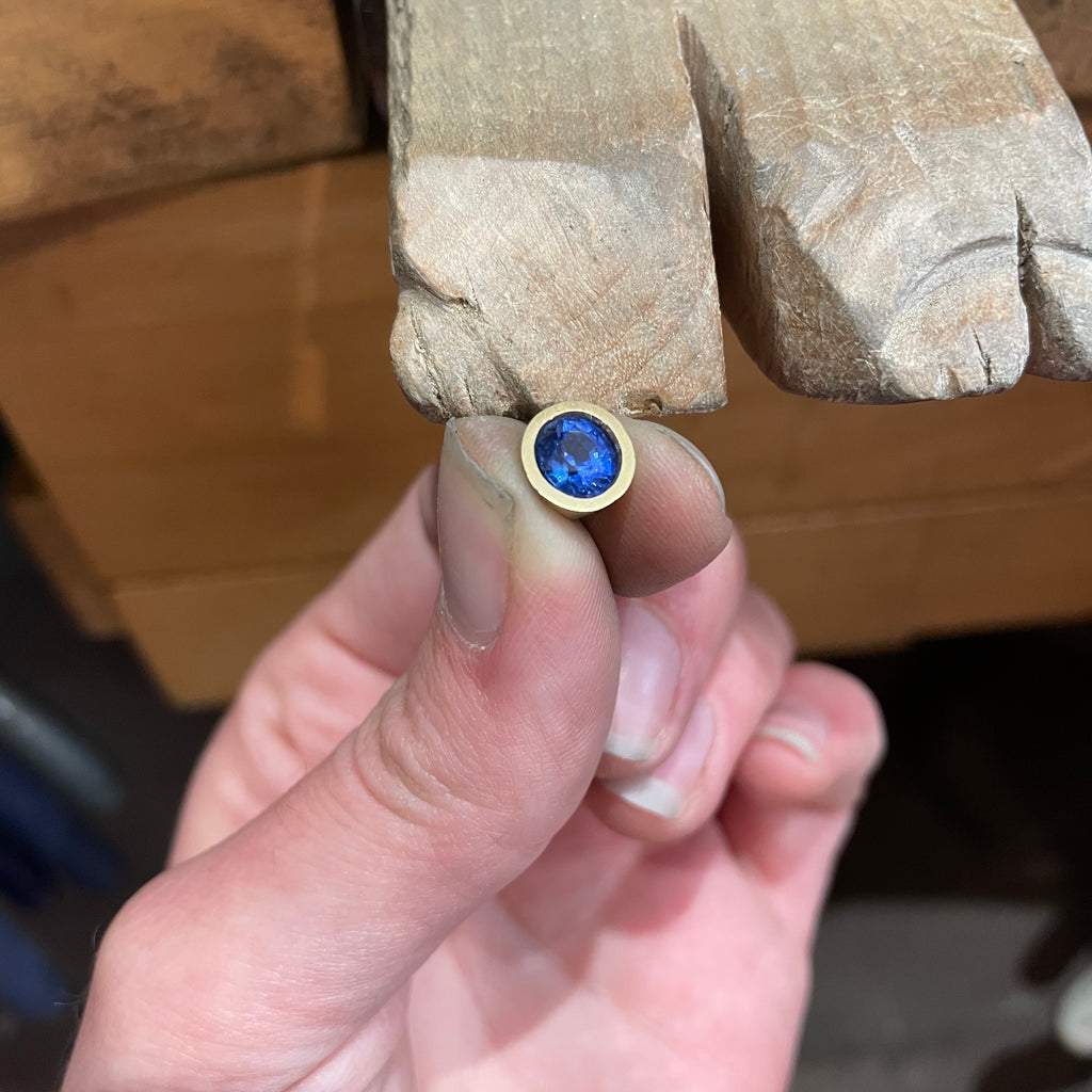 Oval Blue Sapphire Balance Ring