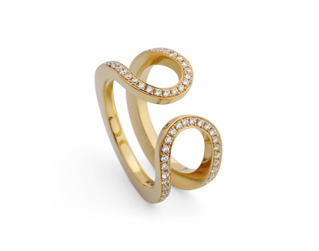 Alternative open loop wedding ring in yellow gold with white diamonds